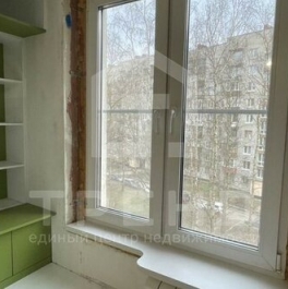 Продажа 2-комн квартиры на вторичном рынке Народного ополчения пр-кт,  д. 133