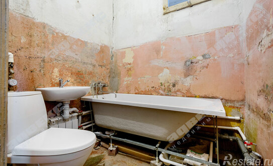 Продажа 2-комн квартиры на вторичном рынке Клинский пр-кт,  д. 23