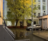 Сдать в аренду Гаражи, машиноместа улица Доватора  4/7 