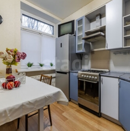 Продажа 1-комн квартиры на вторичном рынке Челюскина ул,  д. 10 с1