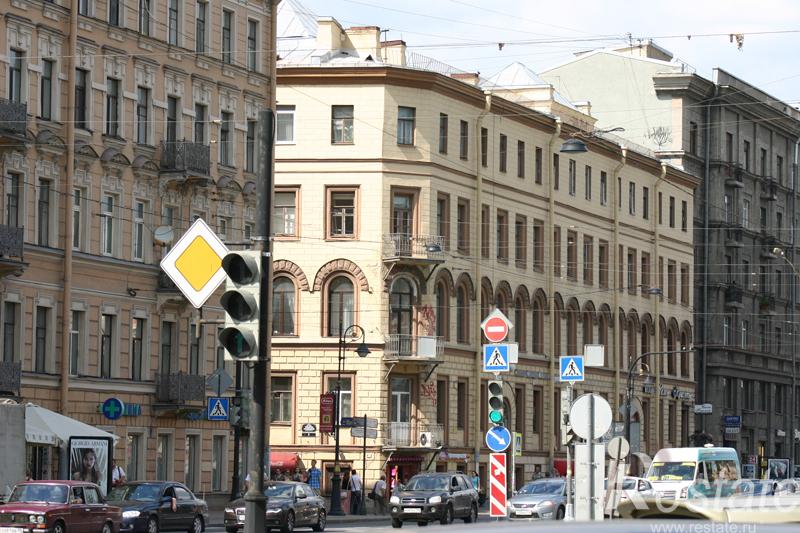 Продажа 5-комн квартиры на вторичном рынке Ульяны Громовой пер ,  д. 8