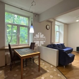 Аренда 4-комн квартиры на вторичном рынке Университетский проспект,  д. 9