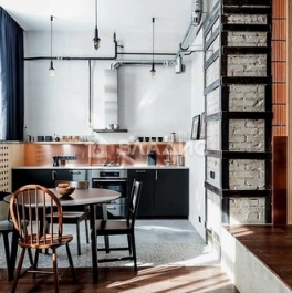 Продажа 2-комн квартиры на вторичном рынке Семинарский тупик,  д. 14