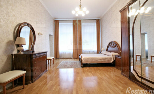 Аренда 3-комн квартиры на вторичном рынке Английская наб,  д. 22