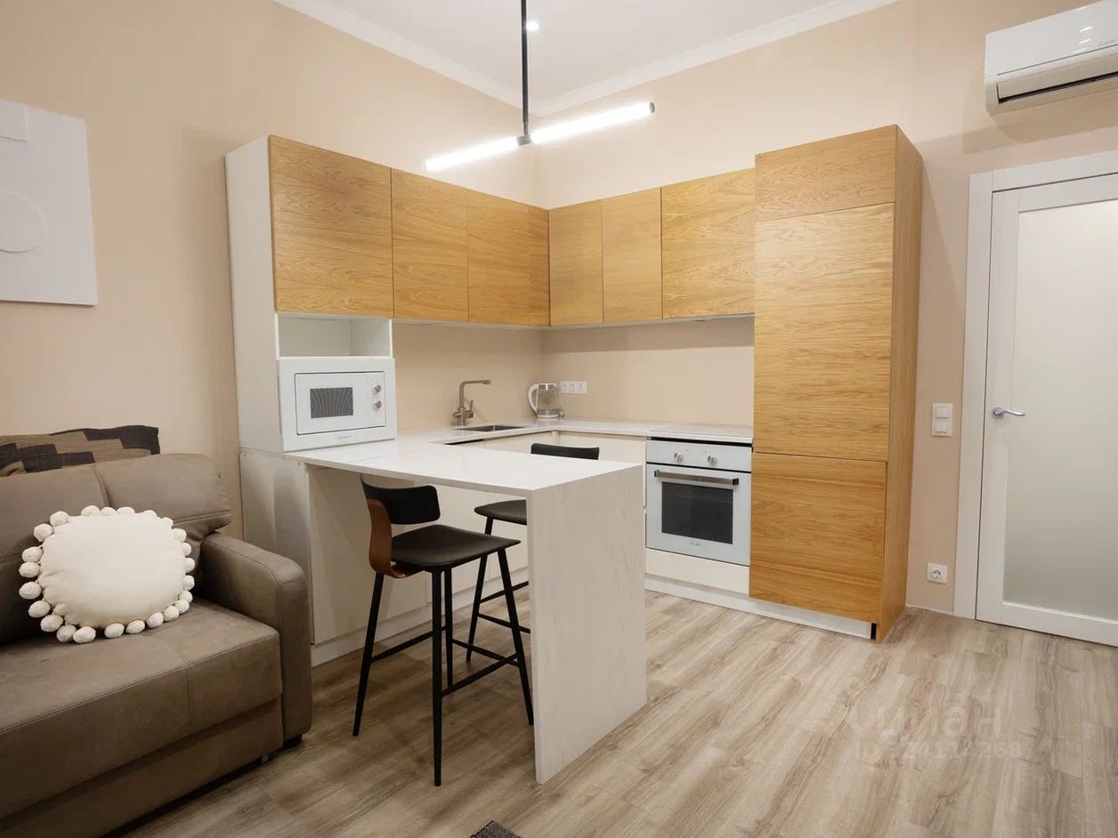 Продажа 2-комн квартиры на вторичном рынке улица Василисы Кожиной, 13