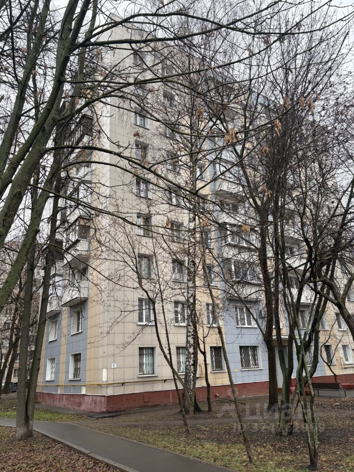 Продажа 2-комн квартиры на вторичном рынке улица Металлургов, 8/20