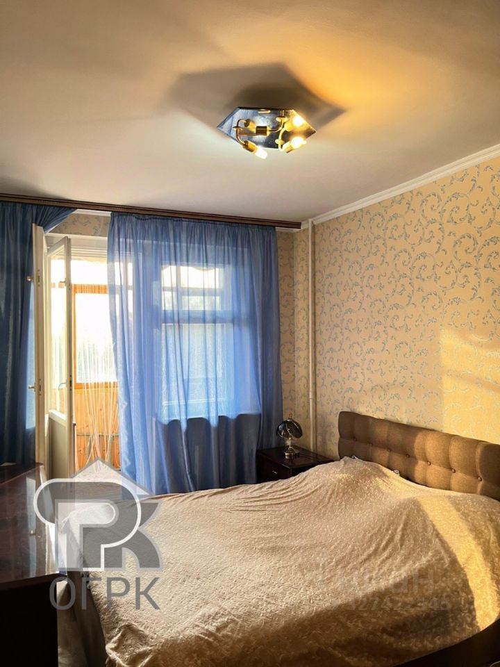 Продажа 2-комн квартиры на вторичном рынке Центральный мкр, улица Кирова, 3к1