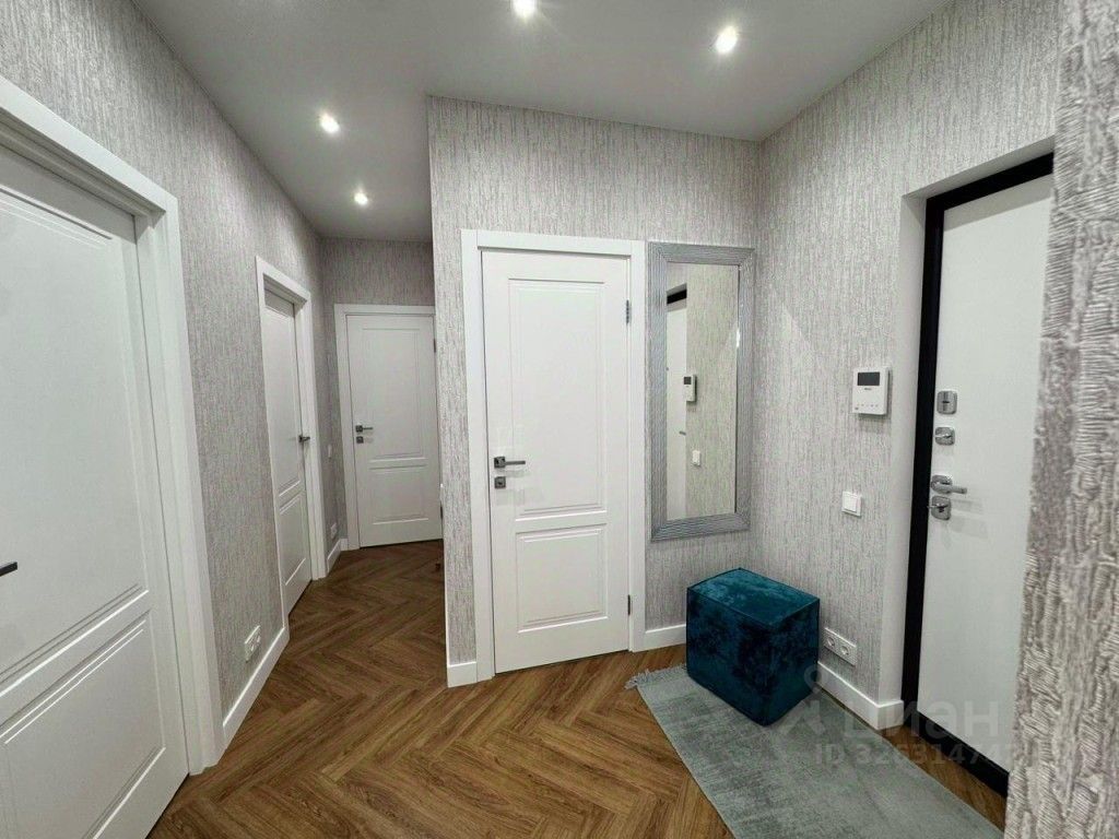 Продажа 2-комн квартиры на вторичном рынке улица Вадима Шефнера,  д. 4