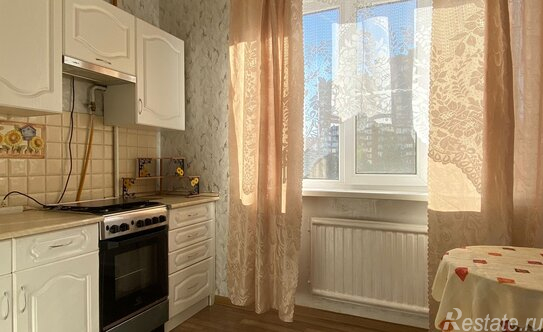 Продажа 2-комн квартиры на вторичном рынке Луначарского пр-кт,  д. 19,  к. 1