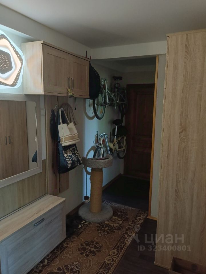 Продажа 3-комн квартиры на вторичном рынке проспект Космонавтов, 18К1