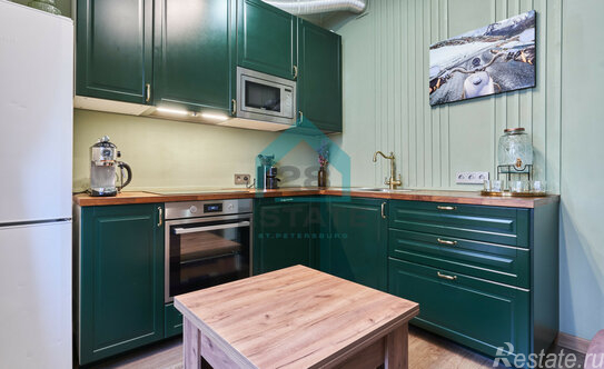 Продажа 3-комн квартиры на вторичном рынке ул Наличная,  д. 15