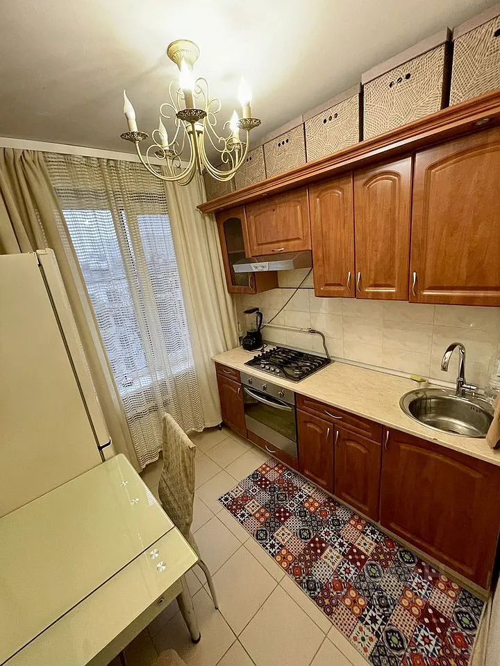 Аренда 2-комн квартиры на вторичном рынке Болотниковская улица, 37