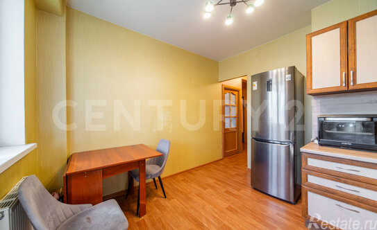 Продажа 1-комн квартиры на вторичном рынке Центральная улица,  д. 13