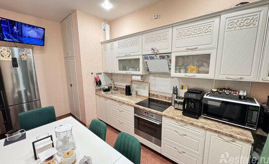 Продажа 4-комн квартиры на вторичном рынке Утиная 1-я ул,  д. 28