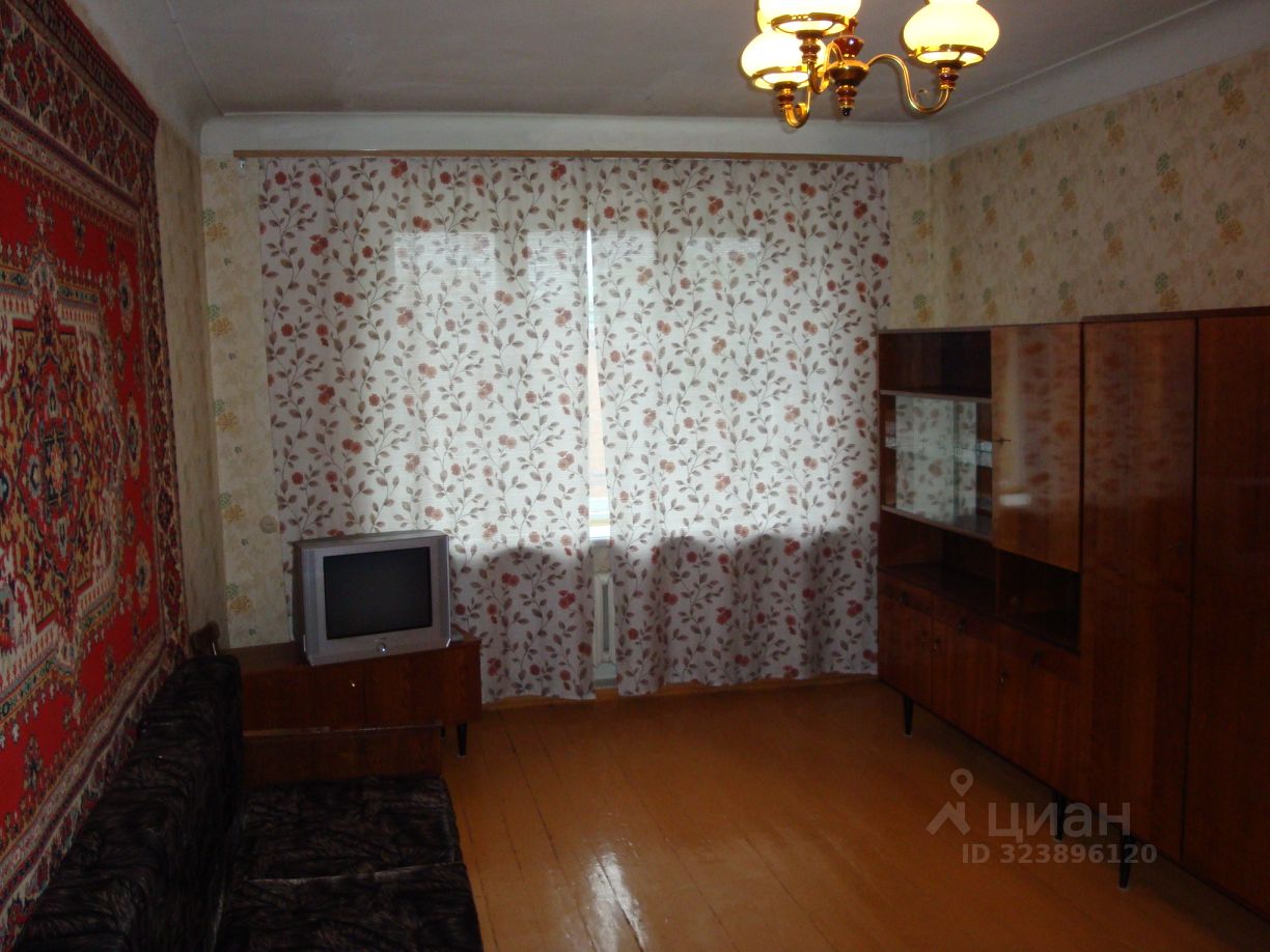 Продажа 2-комн квартиры на вторичном рынке Электросталь, Пионерская улица, 25