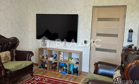 Продажа 3-комн квартиры на вторичном рынке улица Введенского,  д. 27 к2