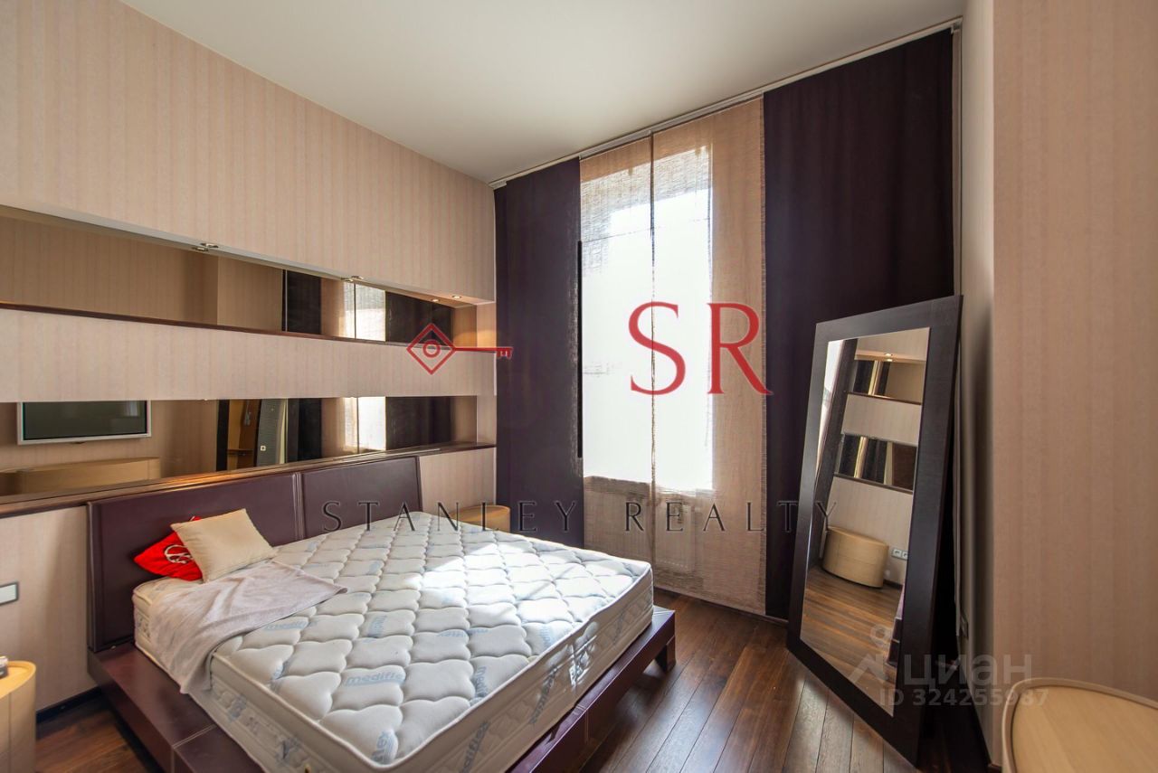 Аренда 3-комн квартиры на вторичном рынке Захарьевская улица, 37