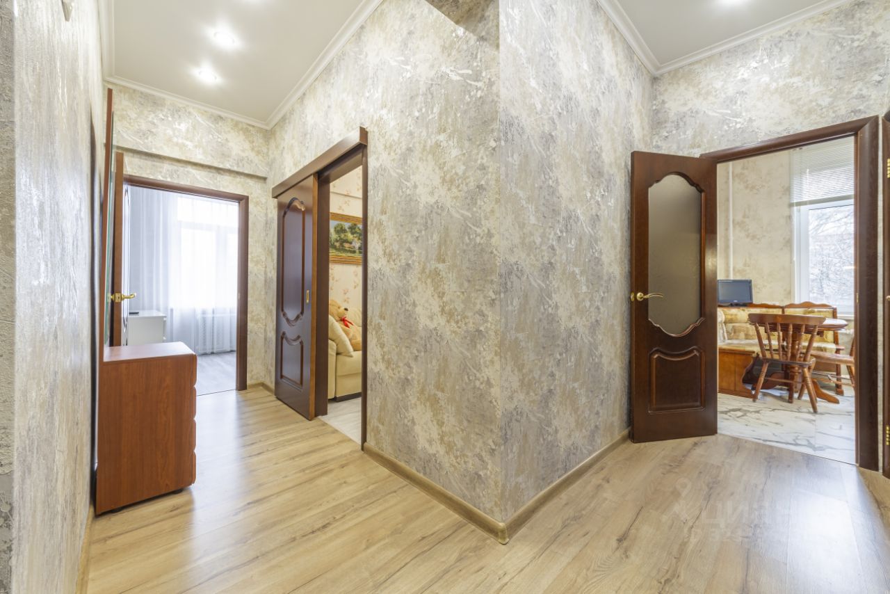 Аренда 3-комн квартиры на вторичном рынке Светлый проезд, 4К3