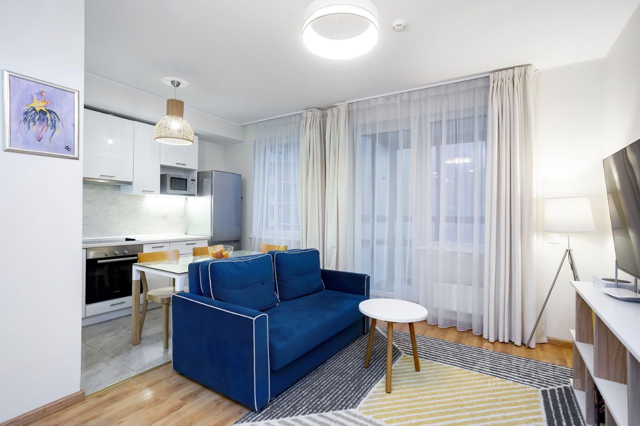 Продажа 2-комн квартиры на вторичном рынке Аптекарский проспект, 18