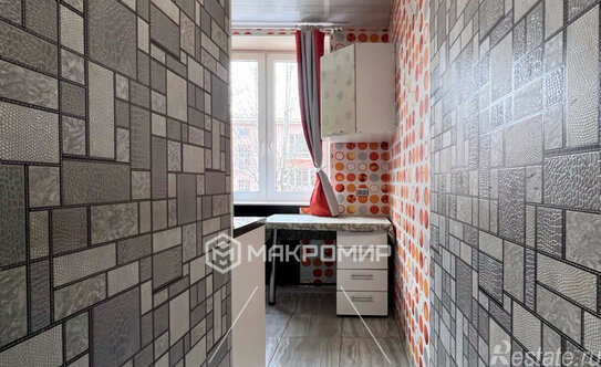 Продажа 2-комн квартиры на вторичном рынке Каменноостровский пр-кт,  д. 64 литС