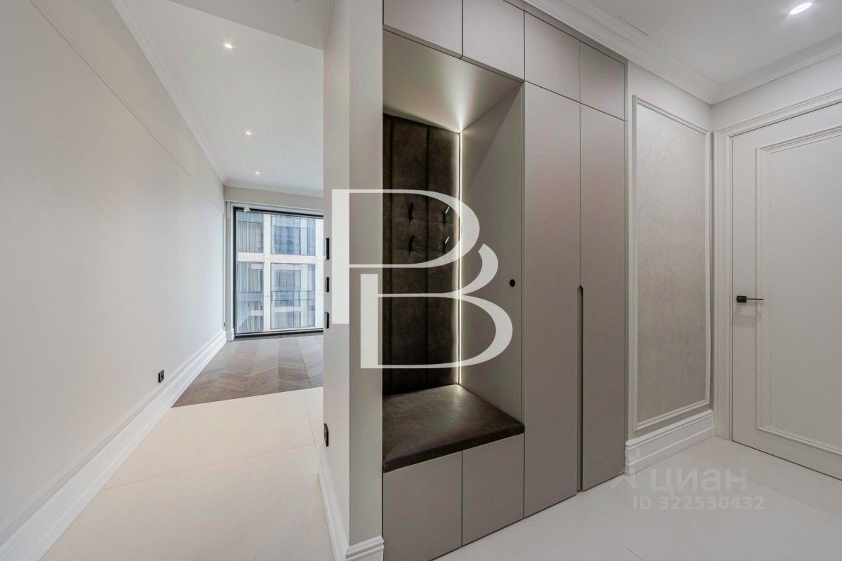 Продажа 3-комн квартиры на вторичном рынке Поклонная улица, 9