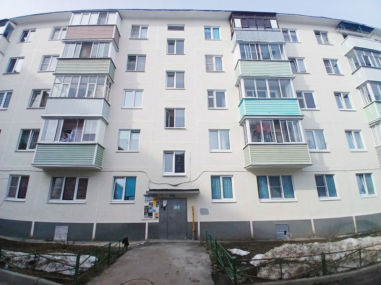Продажа 3-комн квартиры на вторичном рынке 2-й мкр,  д. 36