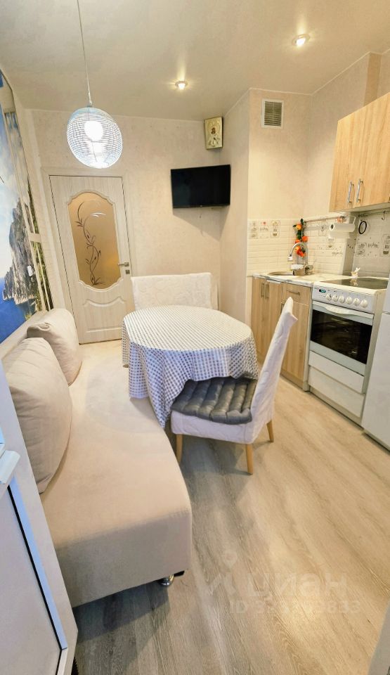 Продажа 1-комн квартиры на вторичном рынке улица Русановская, 19к1