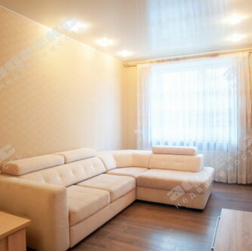 3-комн квартира Камышовая улица