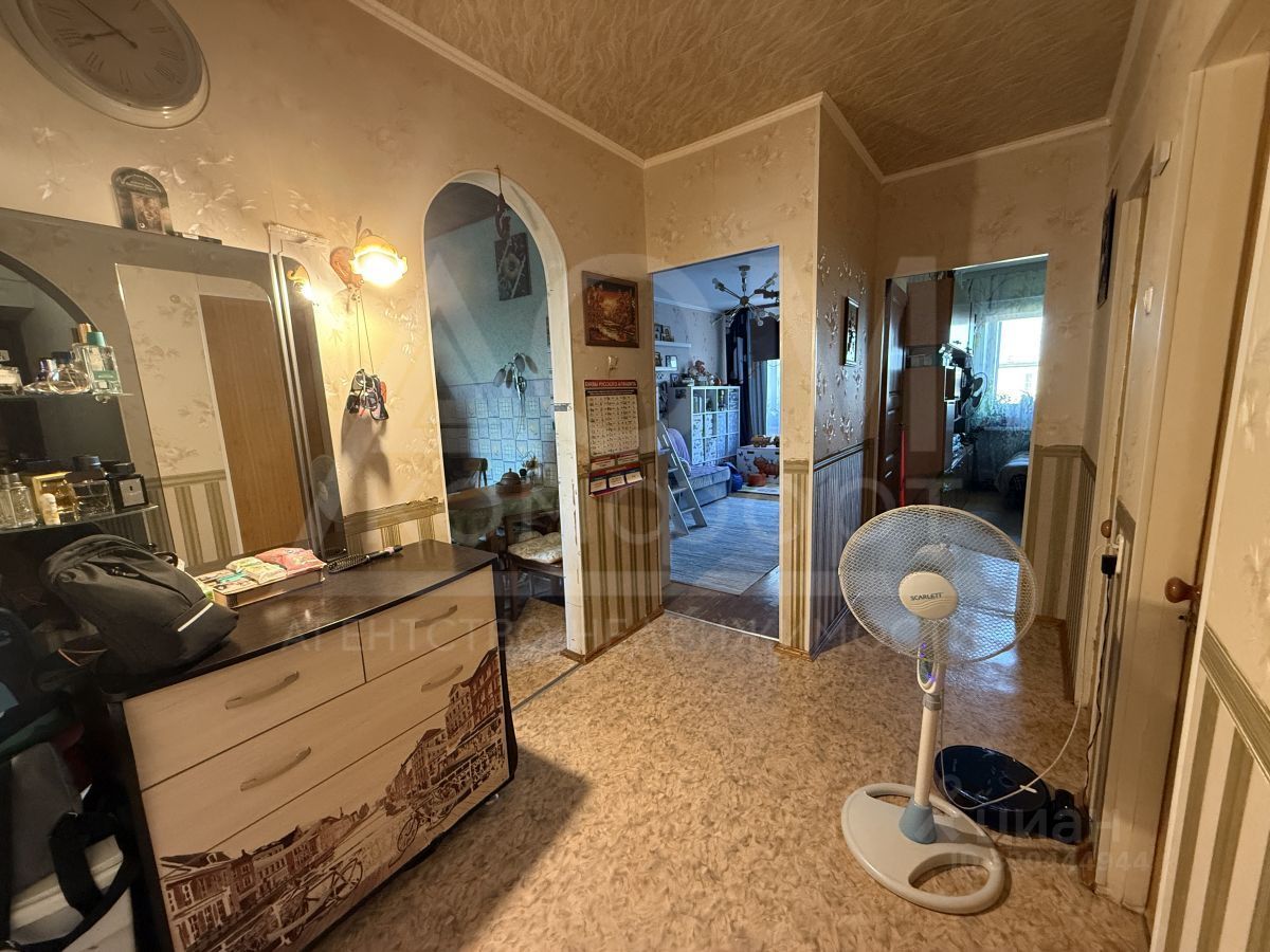 Продажа 2-комн квартиры на вторичном рынке Приозерск, Красноармейская улица, 21