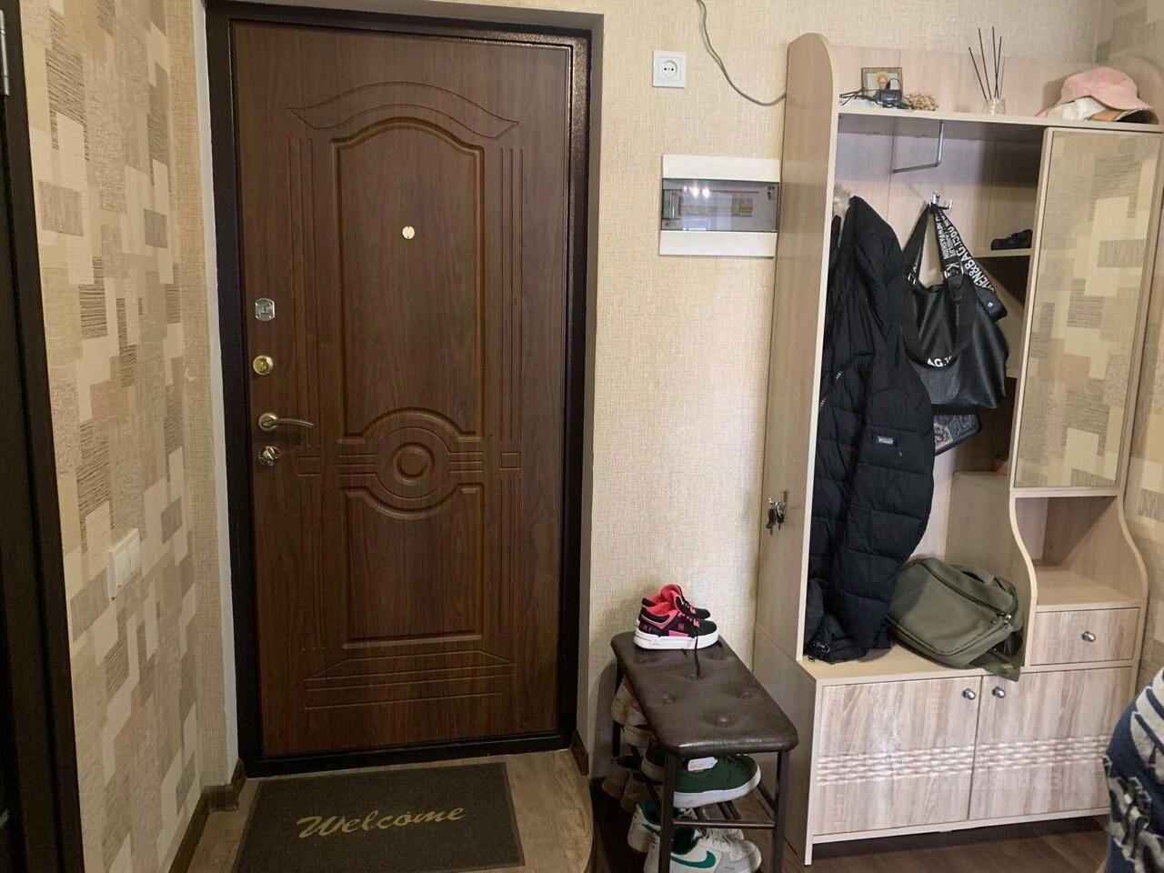 Продажа 1-комн квартиры на вторичном рынке Восточный мкр, д. Большие Жеребцы,  д. 1к7