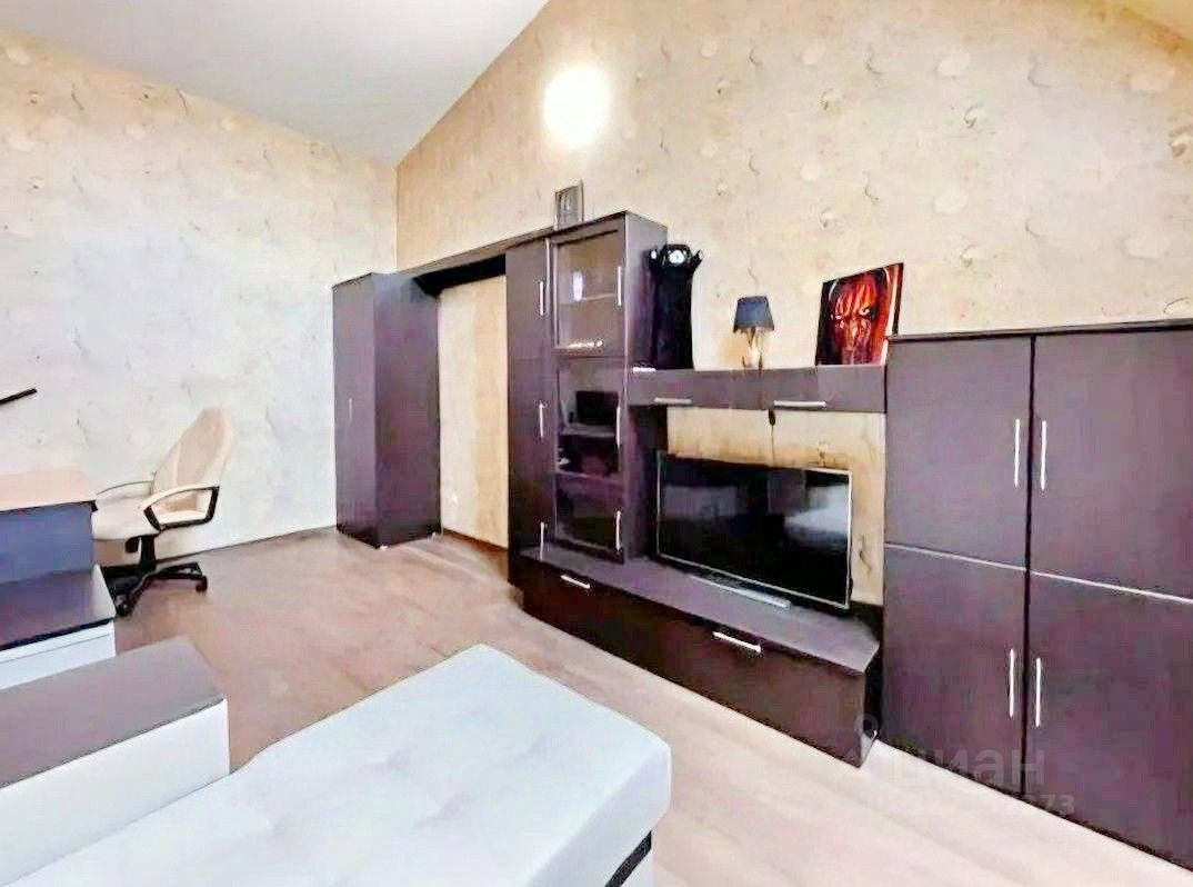 Продажа 1-комн квартиры на вторичном рынке Главная улица, 35