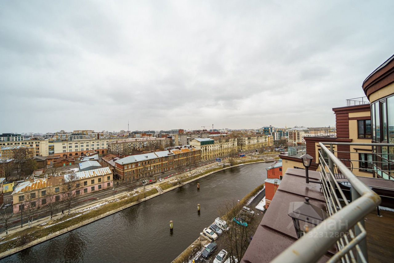 Продажа 4-комн квартиры на вторичном рынке Петровский проспект, 5