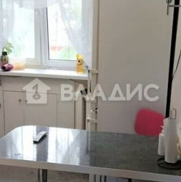 Продажа 2-комн квартиры на вторичном рынке улица Паперника,  д. 19