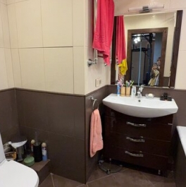 Продажа 2-комн квартиры на вторичном рынке ул Бирюлёвская,  д. 49,  к. 3