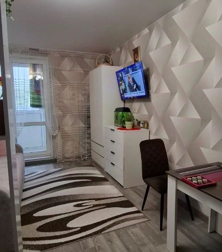 Студия пос. Янино-1, улица Заводская, 18к2