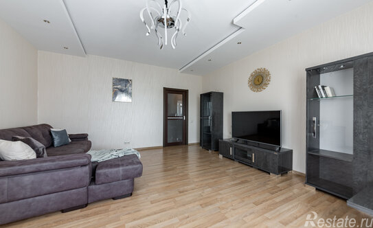 Продажа 6-комн квартиры на вторичном рынке Обводного Канала наб,  д. 66