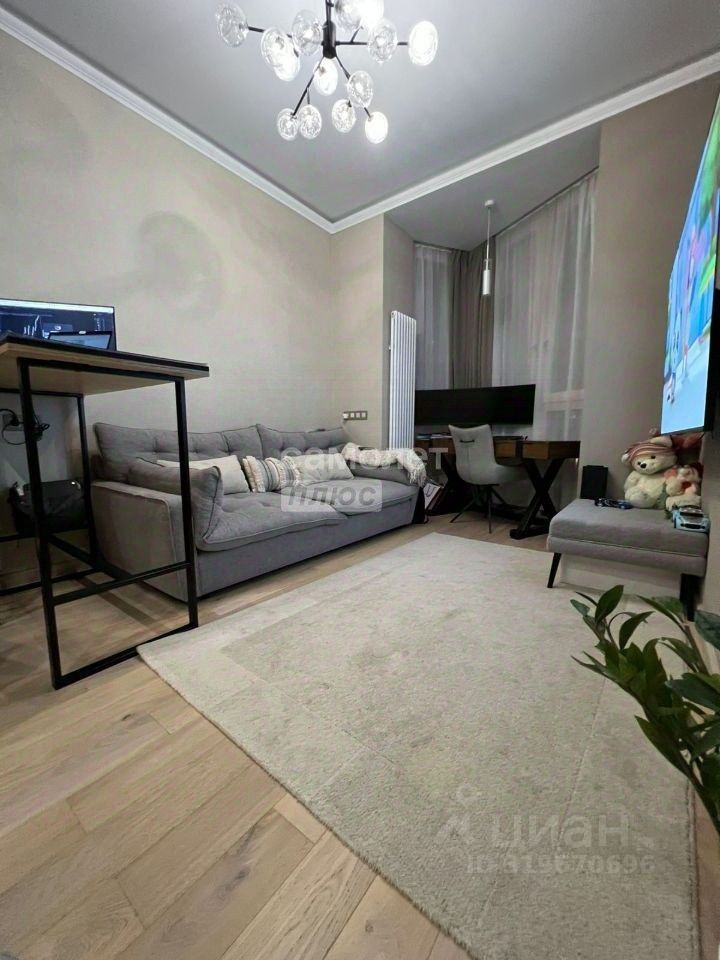 Продажа 2-комн квартиры на вторичном рынке улица Адмирала Макарова, 6Бк2