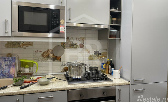 Продажа 3-комн квартиры на вторичном рынке Красноармейская 6-я ул,  д. 12