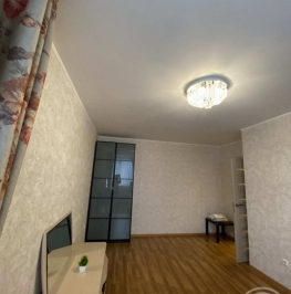 Продажа 2-комн квартиры на вторичном рынке Дунайский просп.,  д. 23