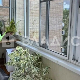 Продажа 2-комн квартиры на вторичном рынке Казарменный пер,  д. 8 с3