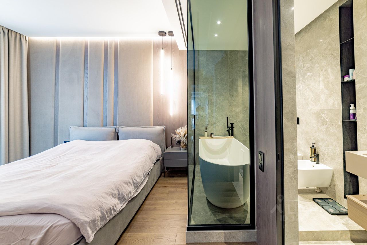 Продажа 4-комн квартиры на вторичном рынке Нежинская улица, 3А