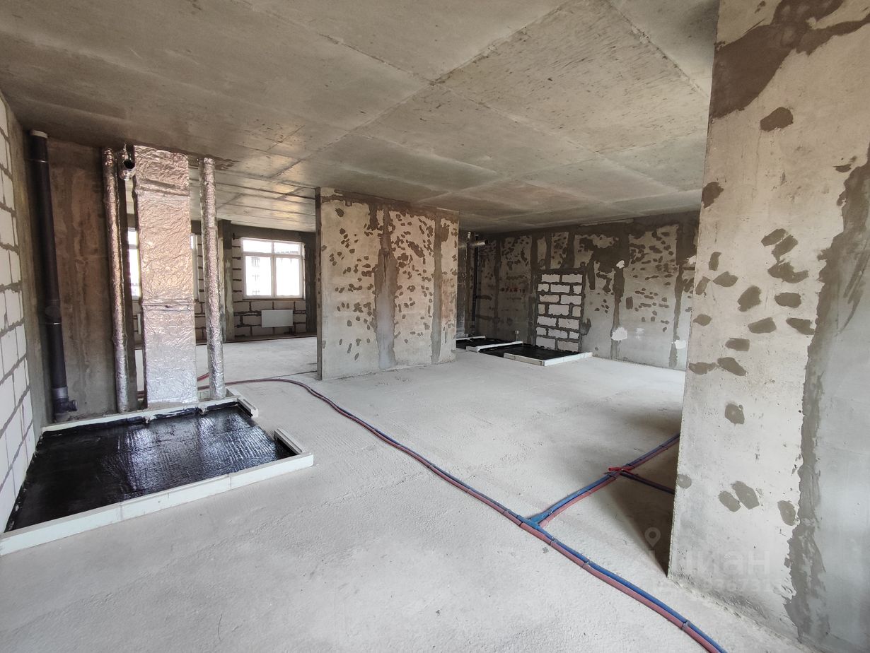 Продажа 4-комн квартиры на вторичном рынке пос. Развилка, проезд Римский, 13