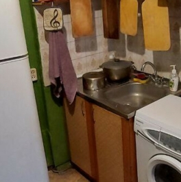 Продажа 1-комн квартиры на вторичном рынке ул Замшина,  д. 26