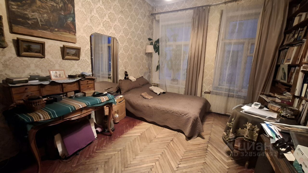 Продажа 3-комн квартиры на вторичном рынке проспект Малый Васильевского острова, 35
