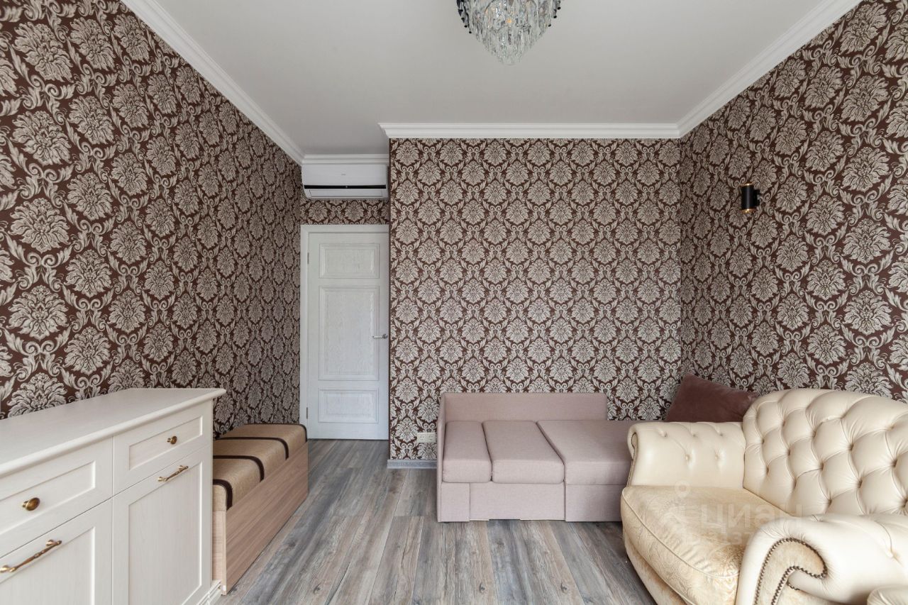 Продажа 2-комн квартиры на вторичном рынке Борисовская улица, 4