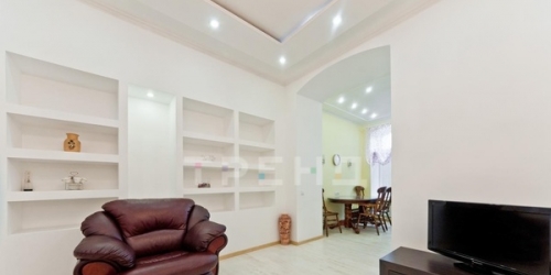 4-комн квартира Спасский пер,  д. 12