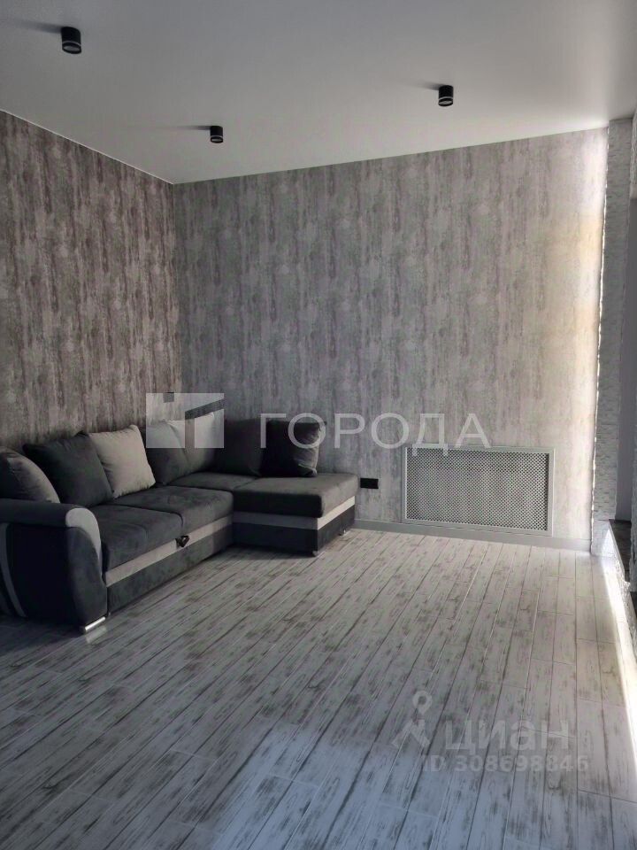 Продажа 1-комн квартиры на вторичном рынке Сабурово пгт, улица Рождественская, 4