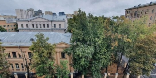 2-комн квартира улица Чаянова,  д. 12