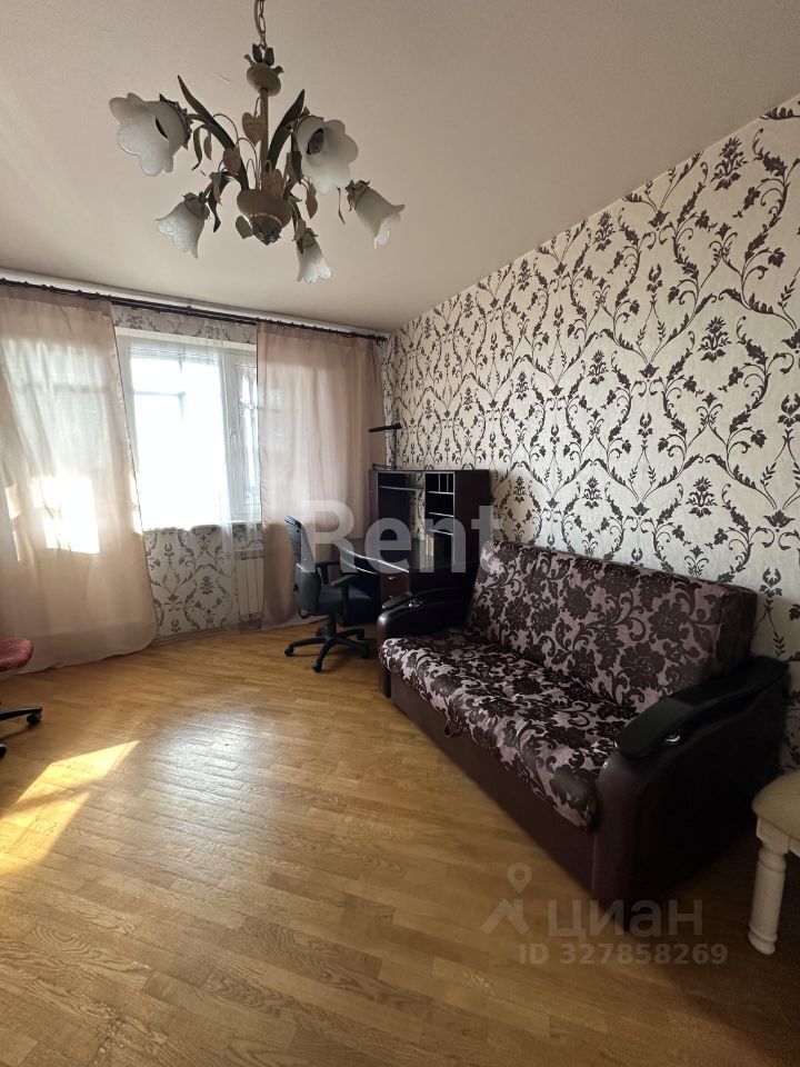 Аренда 3-комн квартиры на вторичном рынке Загородное шоссе, 4К3