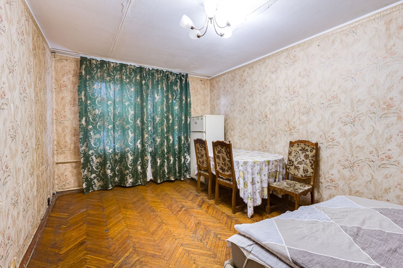 Продажа 3-комн квартиры на вторичном рынке улица Костякова, 2/6